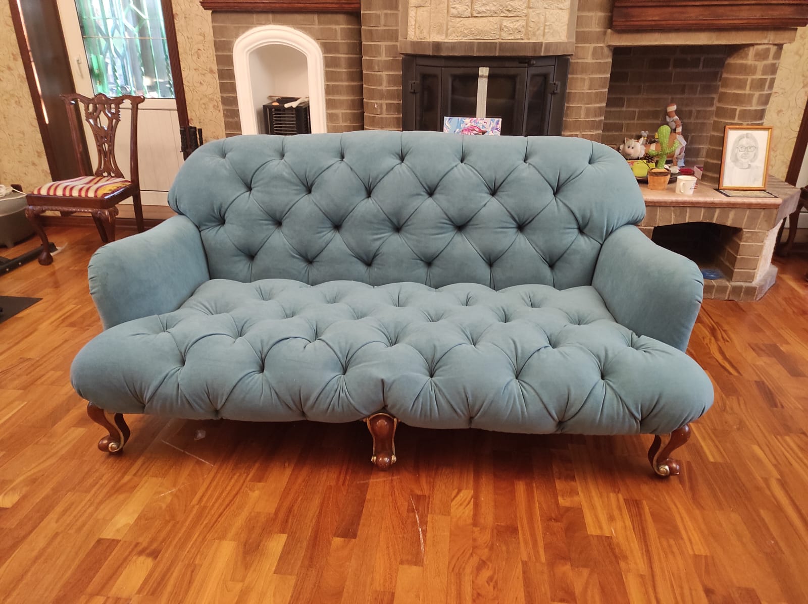 Обивка дивана. Басманный район